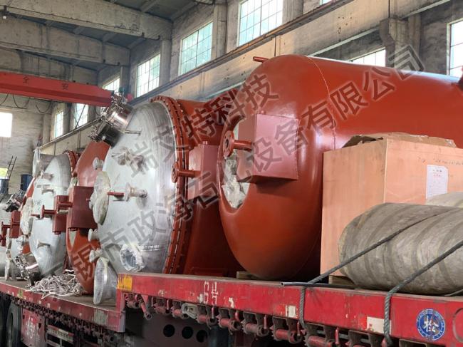 反应釜装车发货